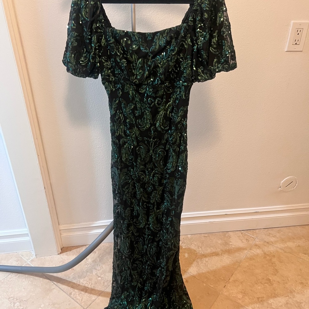 WINDSOR PROM dress puff sleeve formal maxi floor length gown